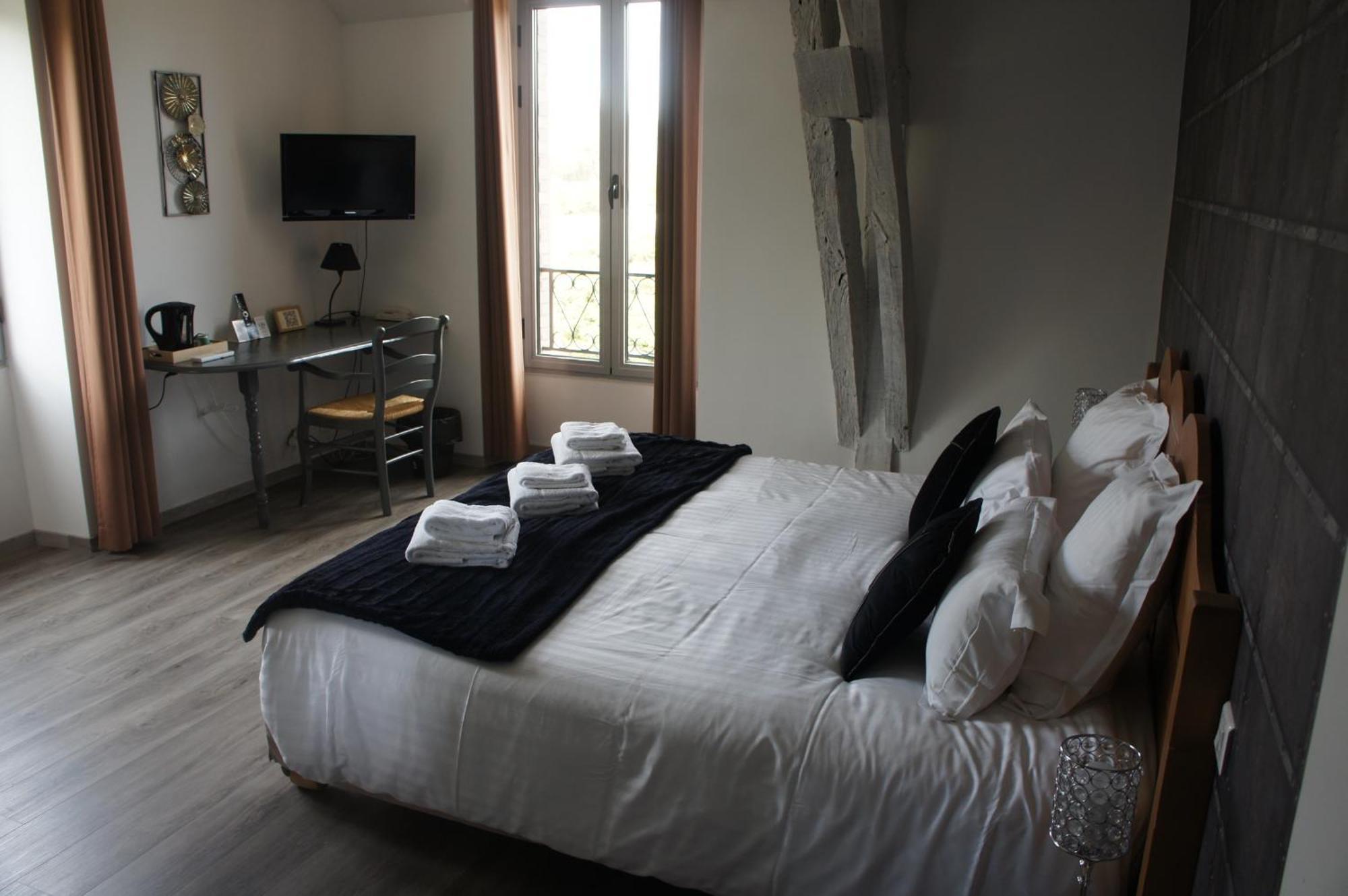 Logis Hotel Auberge De Cartassac Cressensac-Sarrazac Luaran gambar