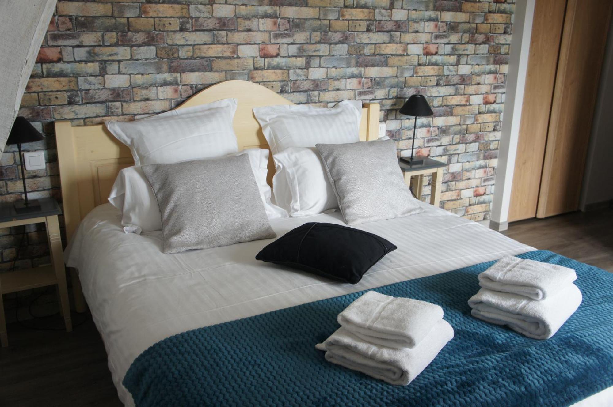 Logis Hotel Auberge De Cartassac Cressensac-Sarrazac Luaran gambar