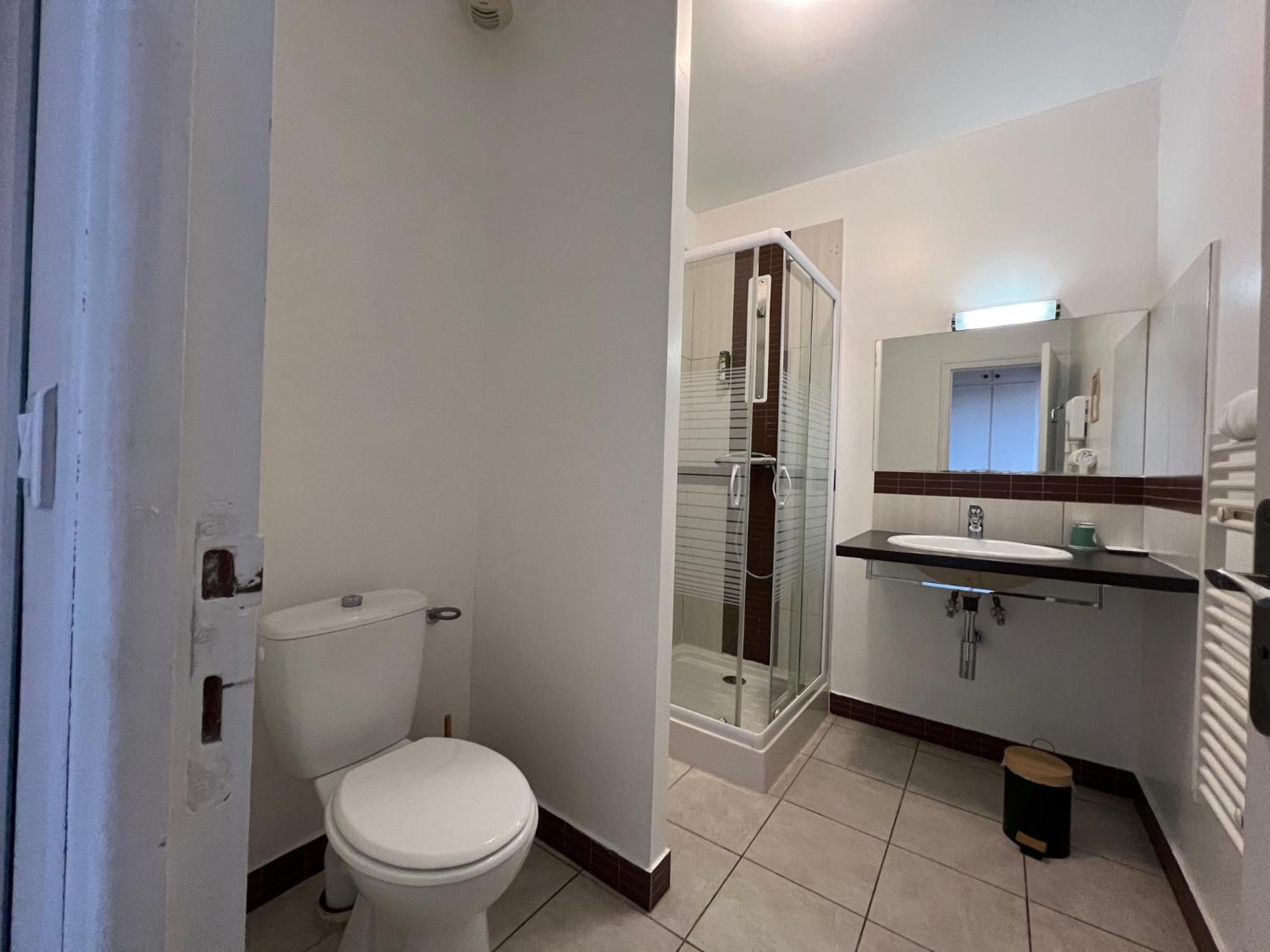 Logis Hotel Auberge De Cartassac Cressensac-Sarrazac Luaran gambar